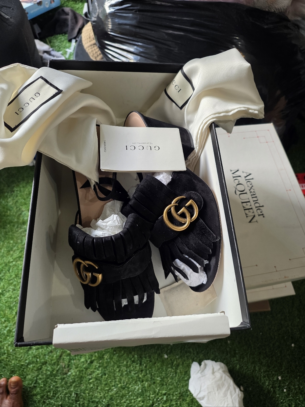 Gucci Black and Gold Mules with Luxurious Emblem - Picture 9 of 15